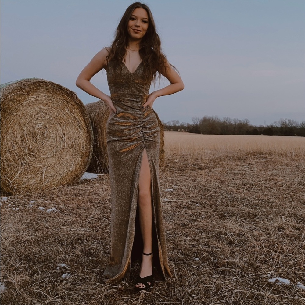 PROM / FORMAL DRESS